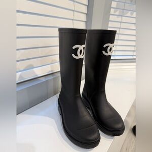 CHANEL Black Women's Rainboots Boots